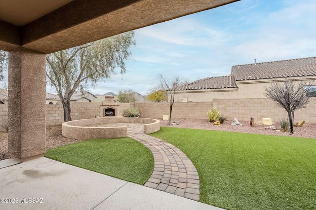 12692 N Sunrise Shadow Drive, Marana, AZ 85658