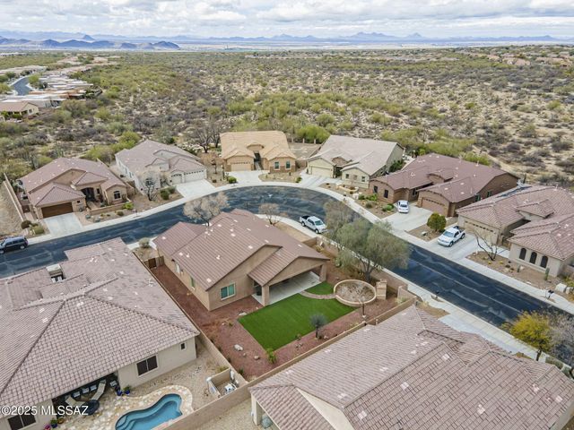 12692 N Sunrise Shadow Drive, Marana, AZ 85658