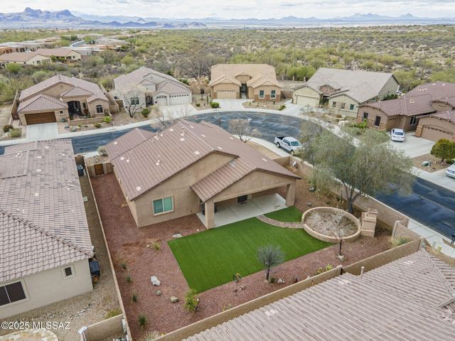 12692 N Sunrise Shadow Drive, Marana, AZ 85658