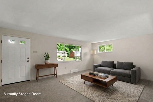 238 Santa Fe Dr, Bethel Park, PA 15102