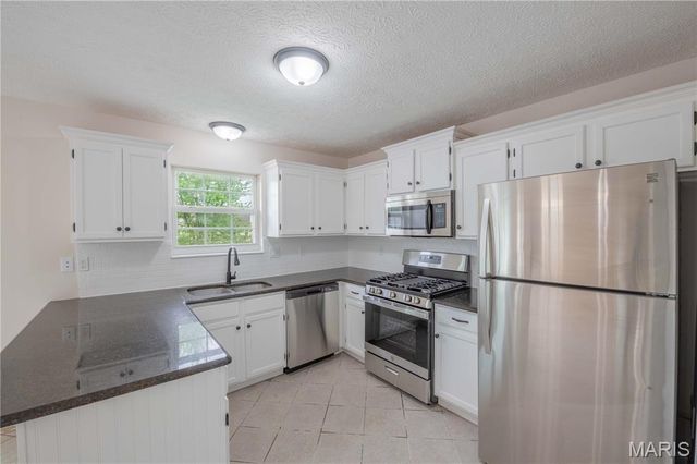 10 Arbor Springs, Troy, IL 62294