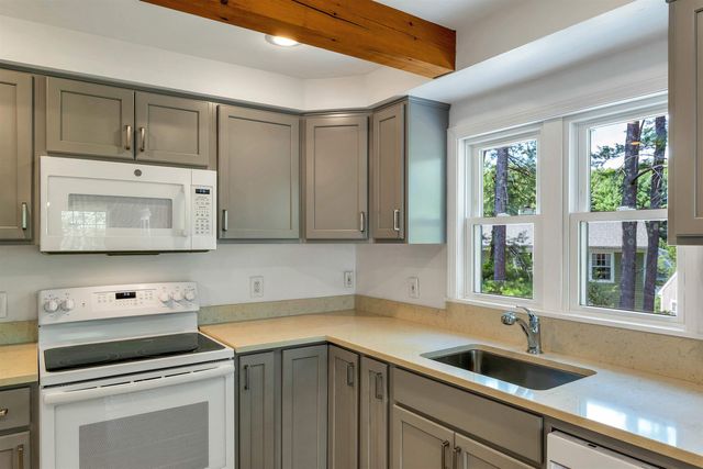 2761 Lake Shore Rd Unit 41, Gilford, NH 03249