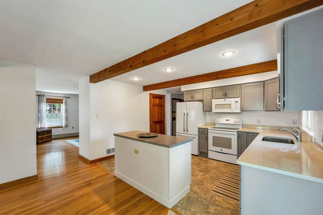 2761 Lake Shore Rd Unit 41, Gilford, NH 03249