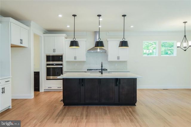 3178 THREE CHOPT RD, Gum Spring, VA 23065