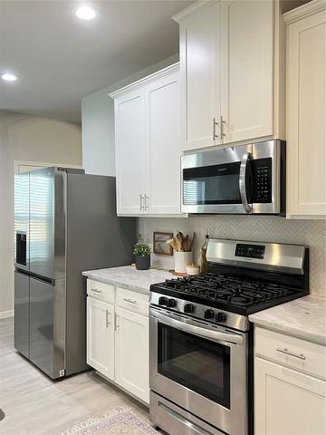 969 Golden Willow Lane, Conroe, TX 77304