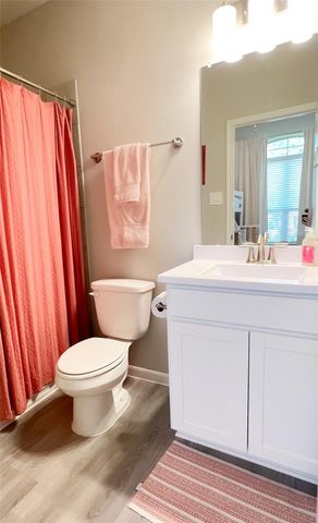 969 Golden Willow Lane, Conroe, TX 77304