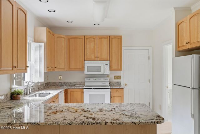 7 Riviera Drive, Pinehurst, NC 28374