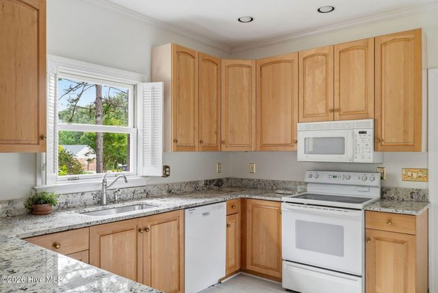 7 Riviera Drive, Pinehurst, NC 28374