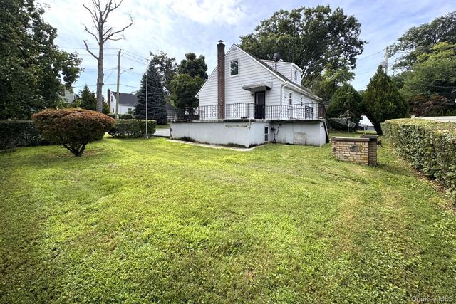 55 Canfield Avenue, Yonkers, NY 10710