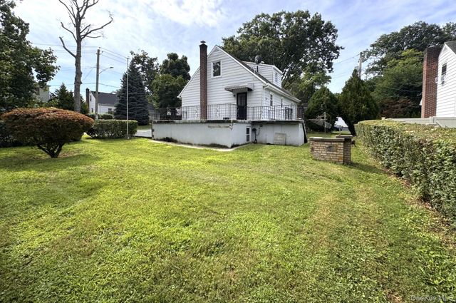 55 Canfield Avenue, Yonkers, NY 10710