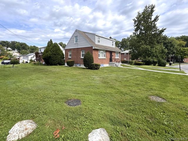 55 Canfield Avenue, Yonkers, NY 10710