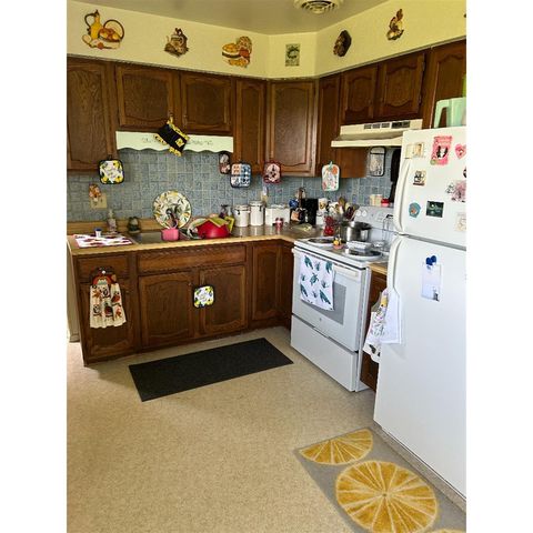 373 S State Road 49, Valparaiso, IN 46383