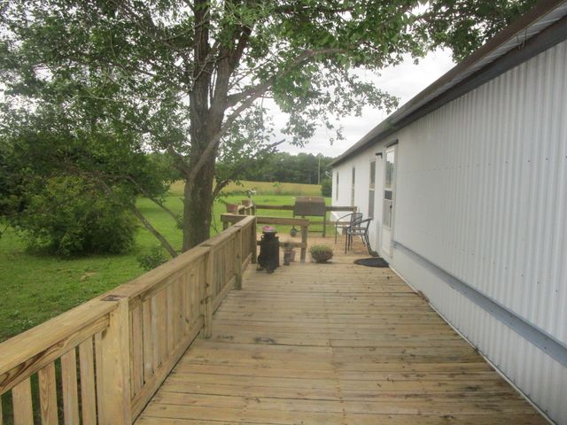 9065 County Road 3940, Mountain View, MO 65548