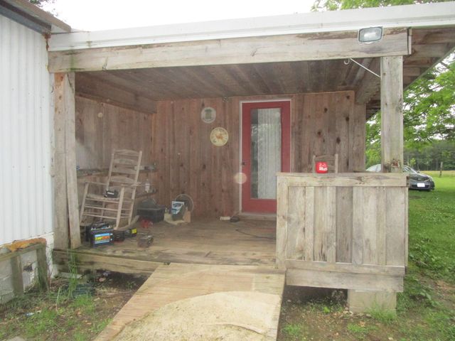 9065 County Road 3940, Mountain View, MO 65548