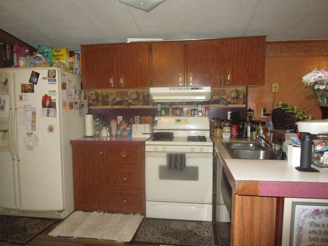 9065 County Road 3940, Mountain View, MO 65548