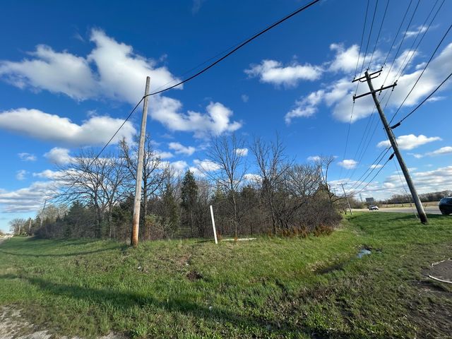 31101 N Fairfield Road, Grayslake, IL 60030