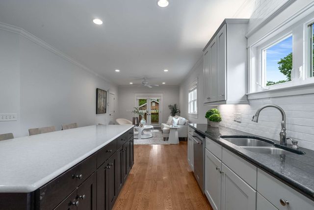 162 Woodmont Blvd, Nashville, TN 37205