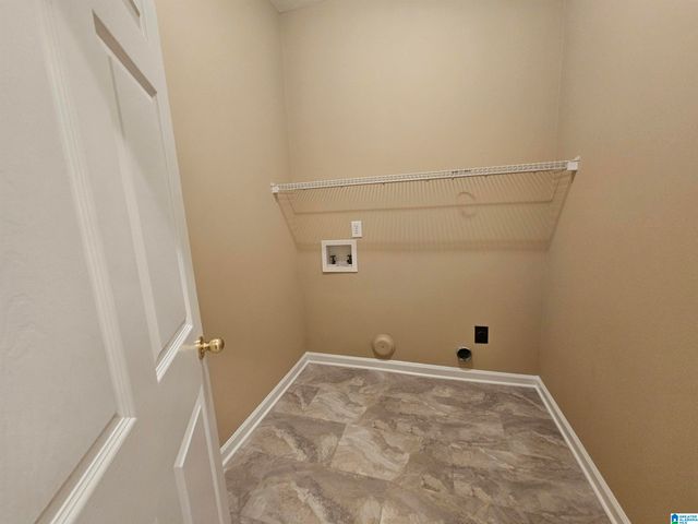 5437 J R DRIVE, Birmingham, AL 35235