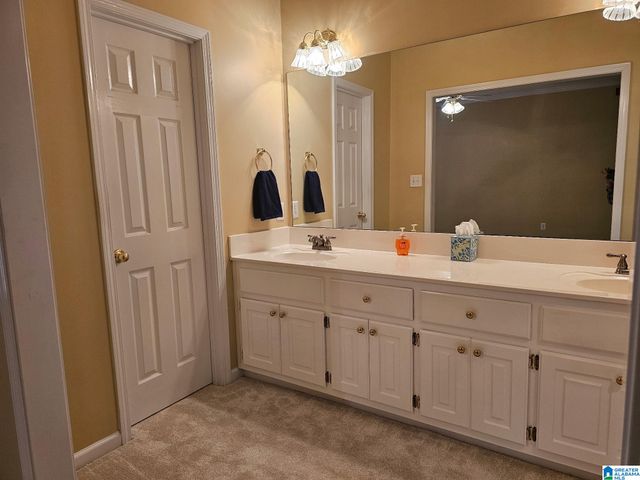 5437 J R DRIVE, Birmingham, AL 35235