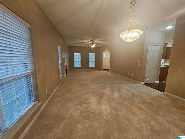 5437 J R DRIVE, Birmingham, AL 35235