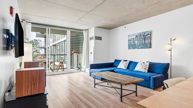 659 W Randolph Street 1016, Chicago, IL 60661