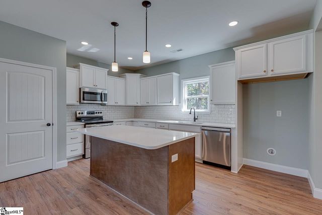 104 Pawleys Court, Anderson, SC 29625