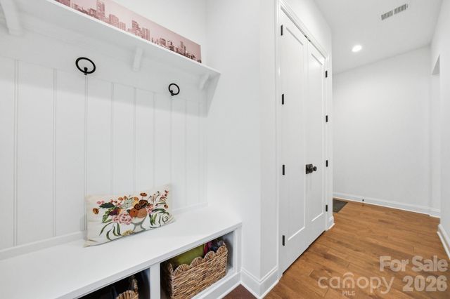 16515 Munson Hill Road, Charlotte, NC 28278