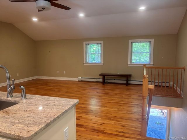 32 Continental Road, Warwick, NY 10990
