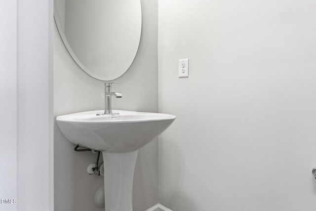 759 Putney Hill Road, Zebulon, NC 27597