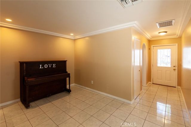 12124 Buckeye Avenue, Sylmar, CA 91342