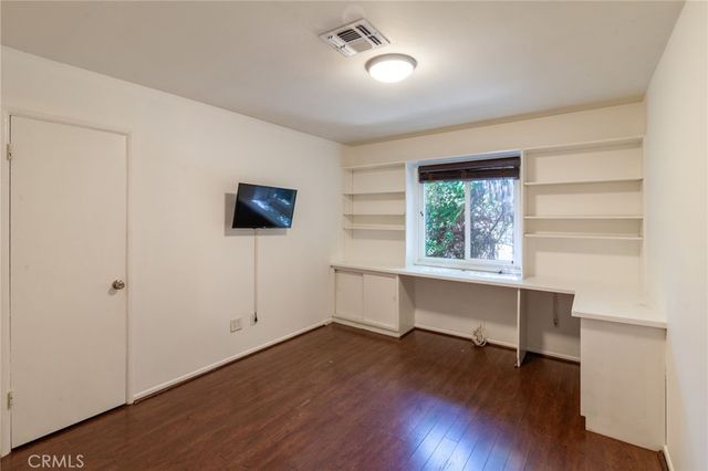 12124 Buckeye Avenue, Sylmar, CA 91342