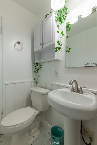 12124 Buckeye Avenue, Sylmar, CA 91342