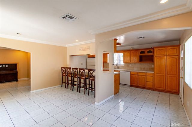 12124 Buckeye Avenue, Sylmar, CA 91342