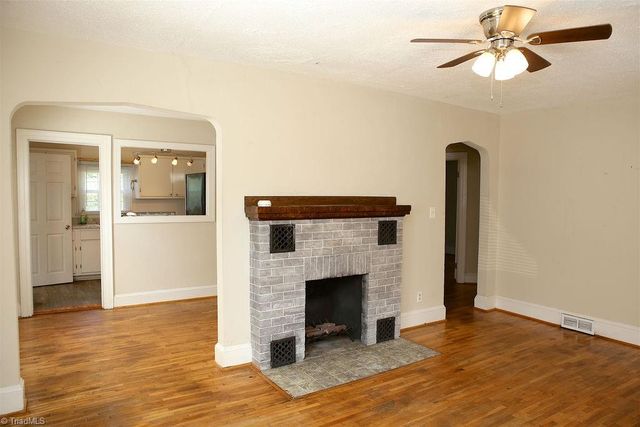 2214 Walker Avenue, Greensboro, NC 27403