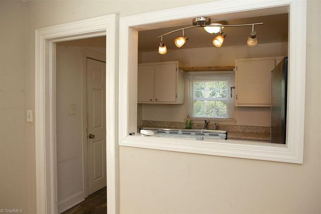 2214 Walker Avenue, Greensboro, NC 27403