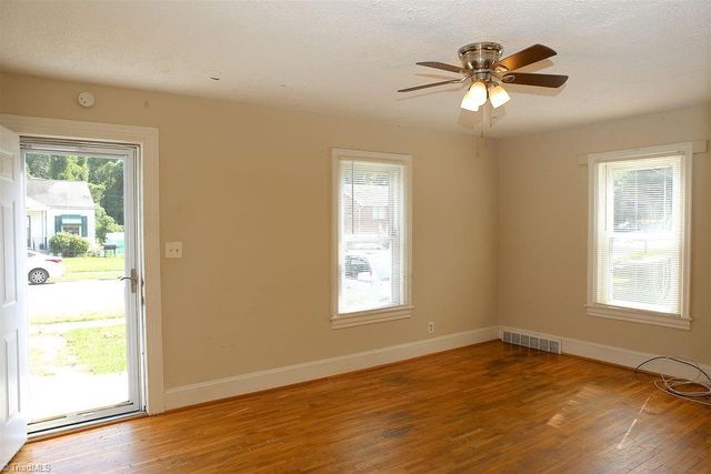 2214 Walker Avenue, Greensboro, NC 27403