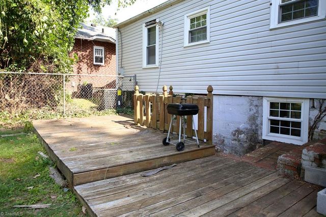2214 Walker Avenue, Greensboro, NC 27403