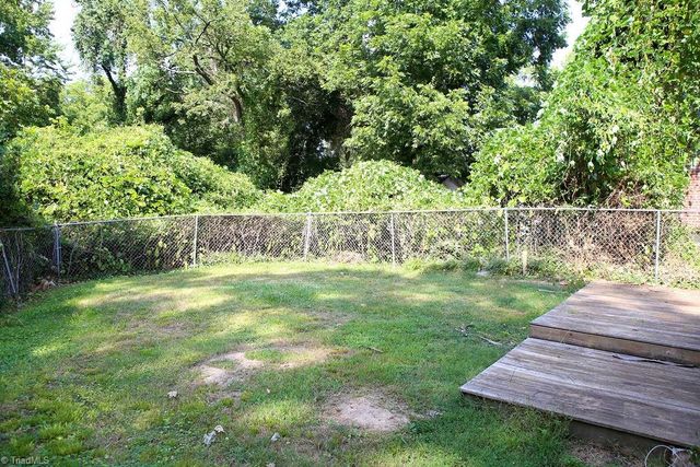 2214 Walker Avenue, Greensboro, NC 27403