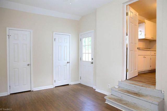 2214 Walker Avenue, Greensboro, NC 27403