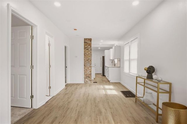 6825 S Benton Avenue, Kansas City, MO 64132
