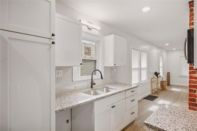 6825 S Benton Avenue, Kansas City, MO 64132