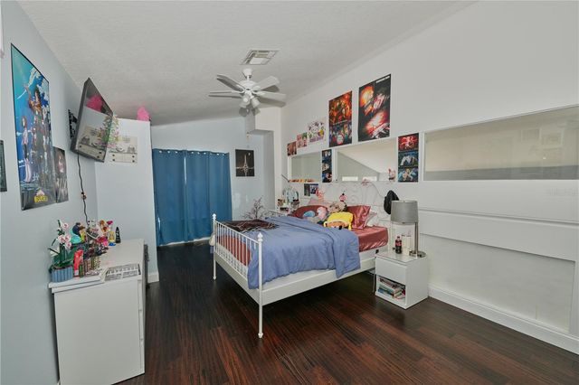 7305 VICTORIA CIRCLE 202, Orlando, FL 32835