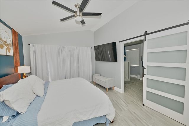 7305 VICTORIA CIRCLE 202, Orlando, FL 32835