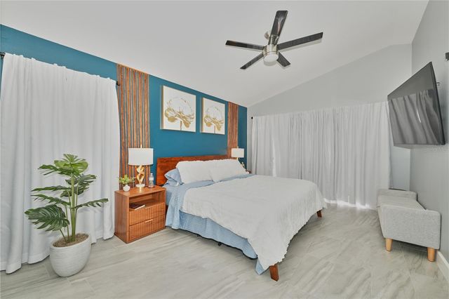 7305 VICTORIA CIRCLE 202, Orlando, FL 32835