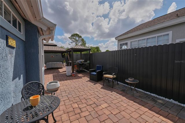 7305 VICTORIA CIRCLE 202, Orlando, FL 32835
