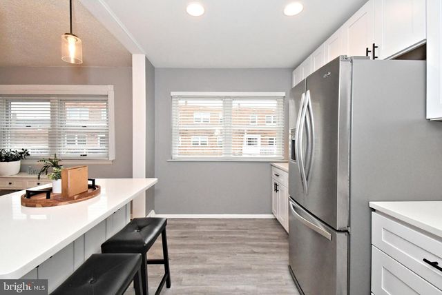 12457 SWEET BRIAR RD, Philadelphia, PA 19154