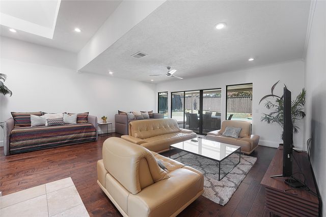 9677 Fallbrook Drive, Dallas, TX 75243