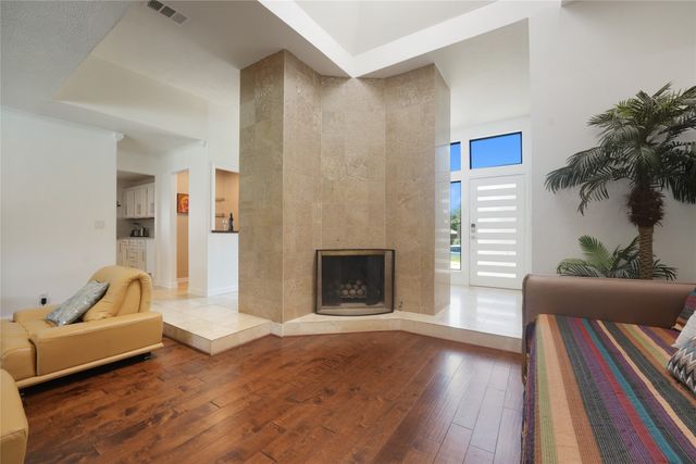 9677 Fallbrook Drive, Dallas, TX 75243