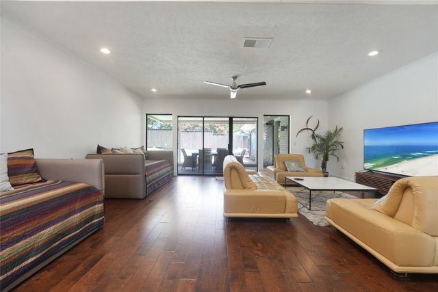 9677 Fallbrook Drive, Dallas, TX 75243