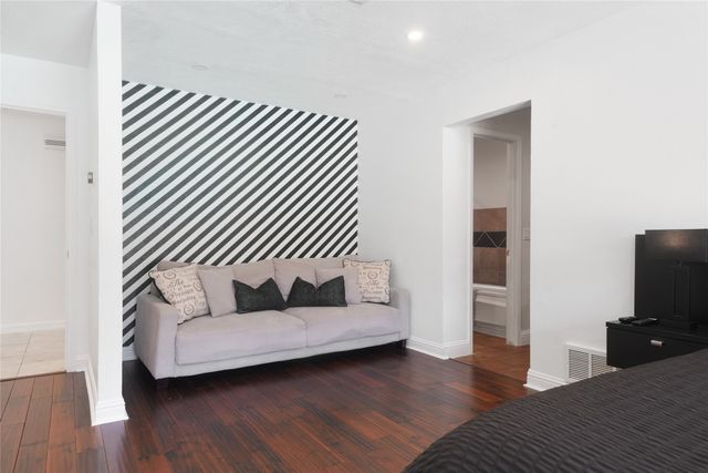 9677 Fallbrook Drive, Dallas, TX 75243